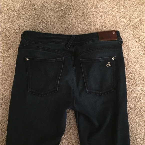 DL1961 dark denim Jeans size 26 - Picture 1 of 6